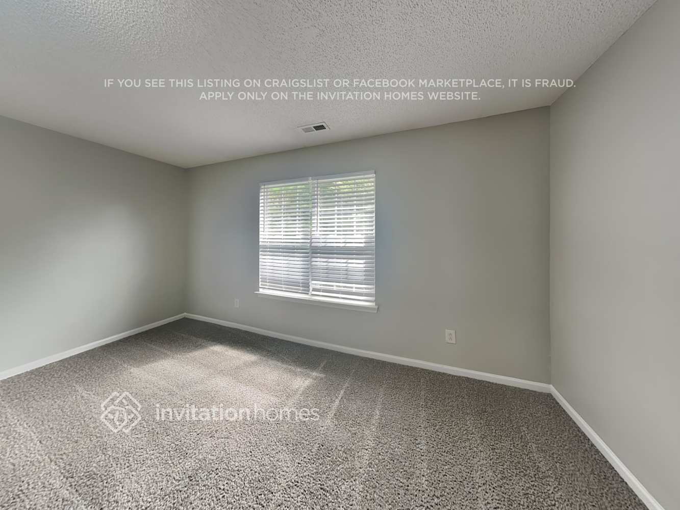 Building Photo - 3142 Blueberry Dr