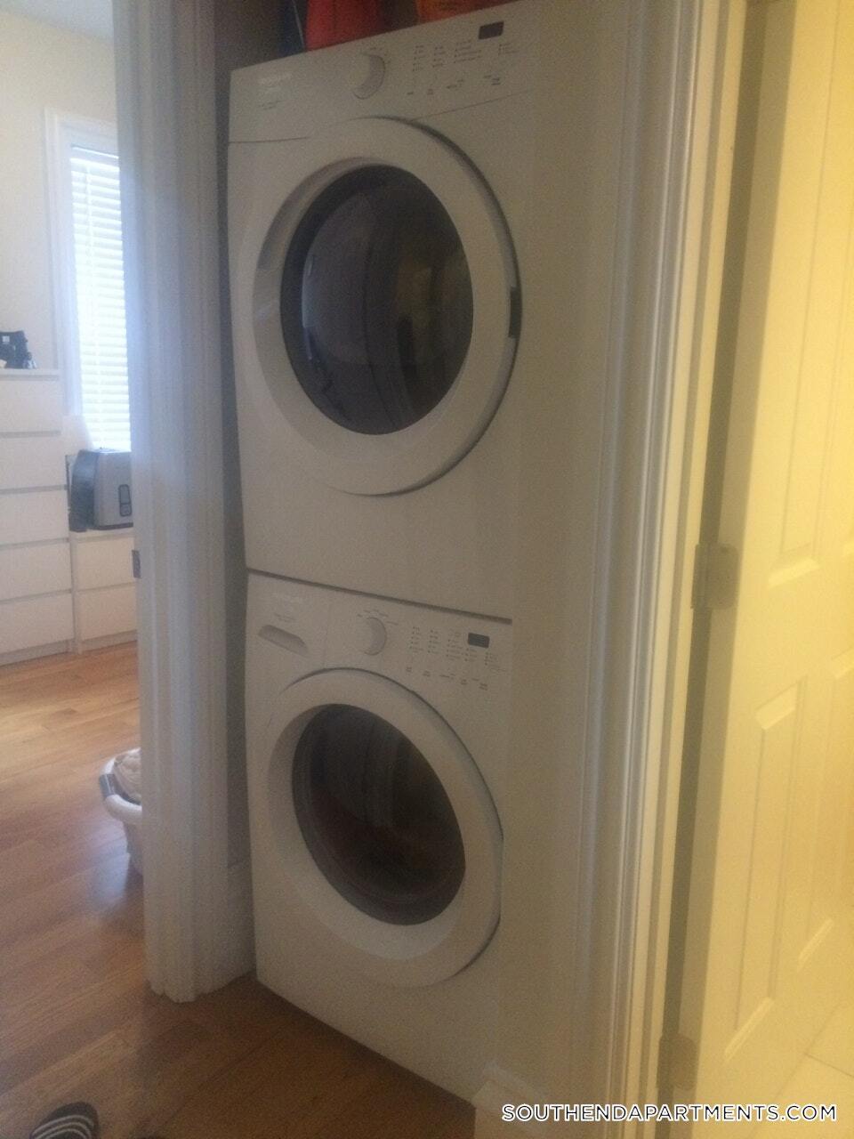 Building Photo - 656 Massachusetts Ave