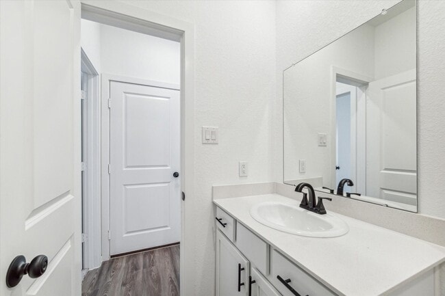 Building Photo - 8206 Boundary Waters Dr