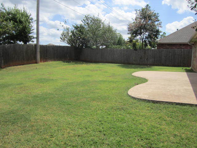 Building Photo - 2616 Nantucket Ave