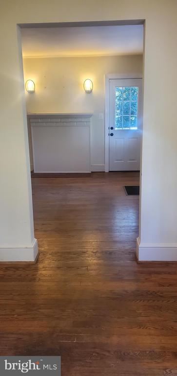 Building Photo - 1670 N Longfellow St