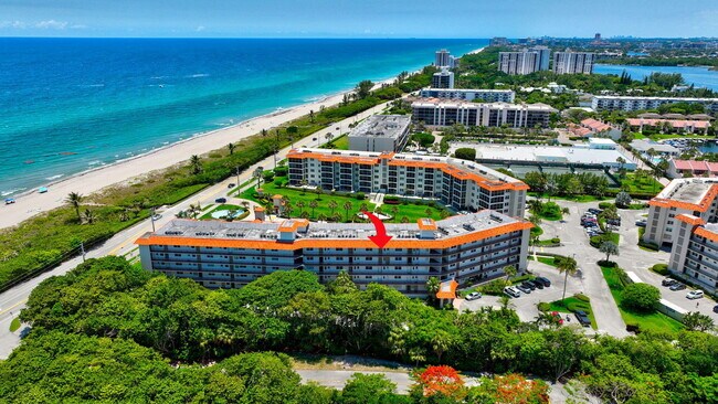 Building Photo - 2871 N Ocean Blvd