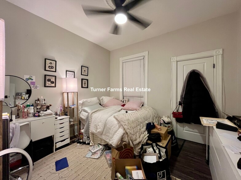 Building Photo - 1520 Tremont St