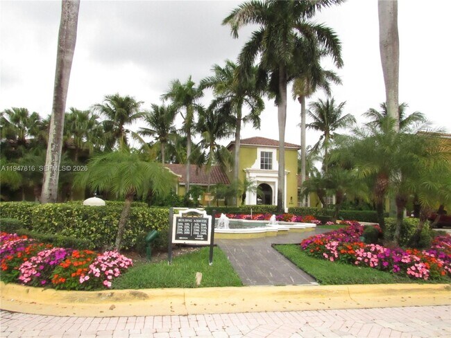 Building Photo - 2401 W Preserve Way