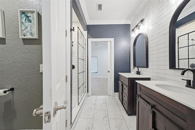 Building Photo - 2236 Soho Bay Ct