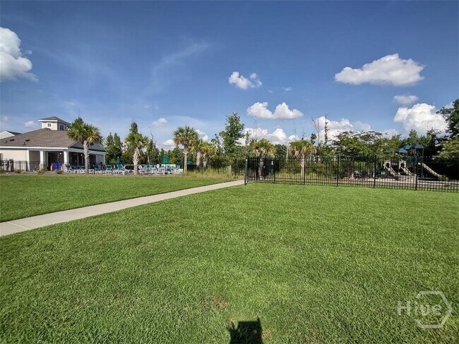 Building Photo - 378 Hogan Dr