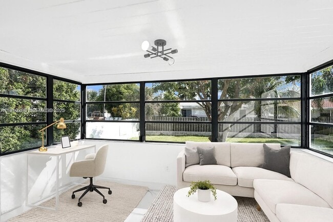 Building Photo - 9173 Byron Ave