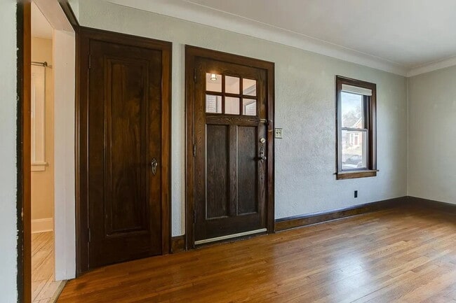 Building Photo - 1164 Randolph Ave