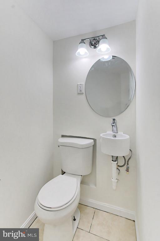 Building Photo - 2942 Landover St