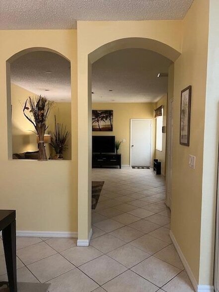 Building Photo - 106 Lighthouse Cir