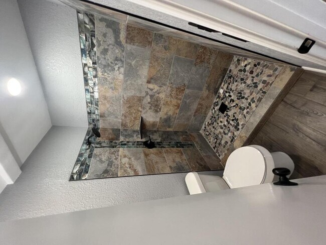 Building Photo - 14106 E 19th Pl S