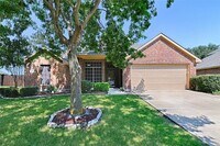 Building Photo - 122 Chinaberry Trail