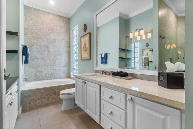 Building Photo - 8222 Dominica Pl