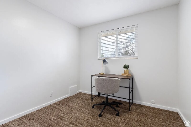 Building Photo - 2022 E 4500 S