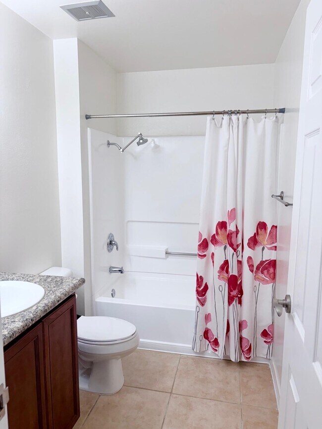 Building Photo - 43376 Cook St