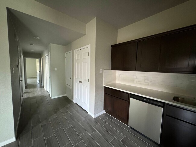 Building Photo - 1616 Indian Trail