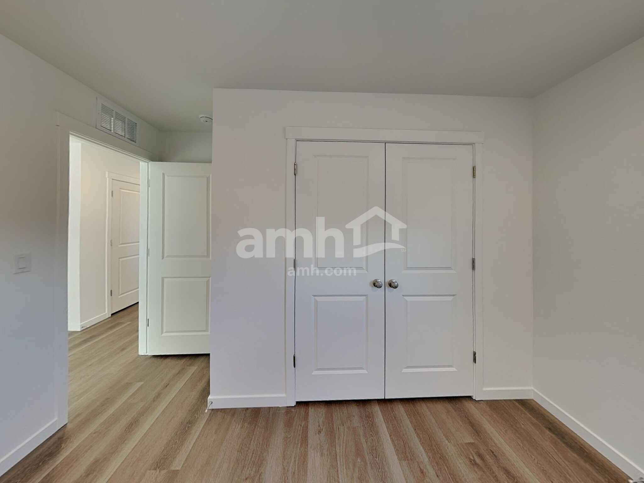 Building Photo - 26142 E Calhoun Pl