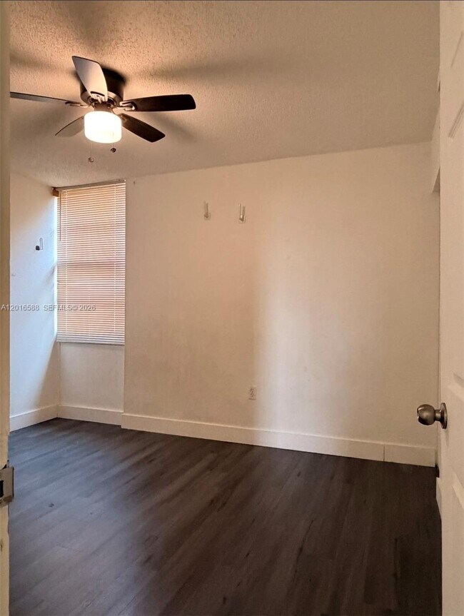 Building Photo - 6170 SW 68th St