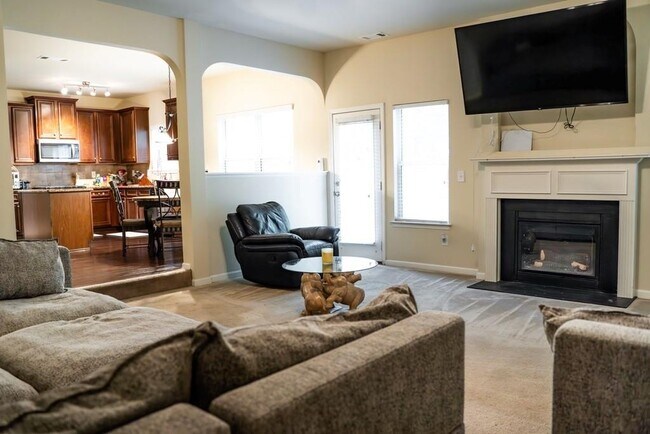 Building Photo - 3830 Kittery Point SW