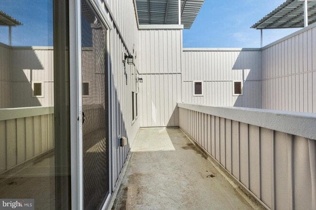 Building Photo - 1335 N Marston St