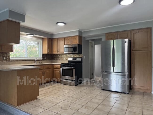 Building Photo - 45299 Indian Creek Dr