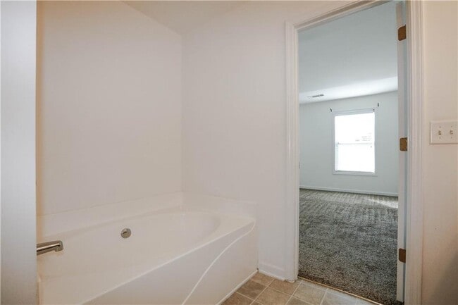 Building Photo - 1939 Durwood Ln