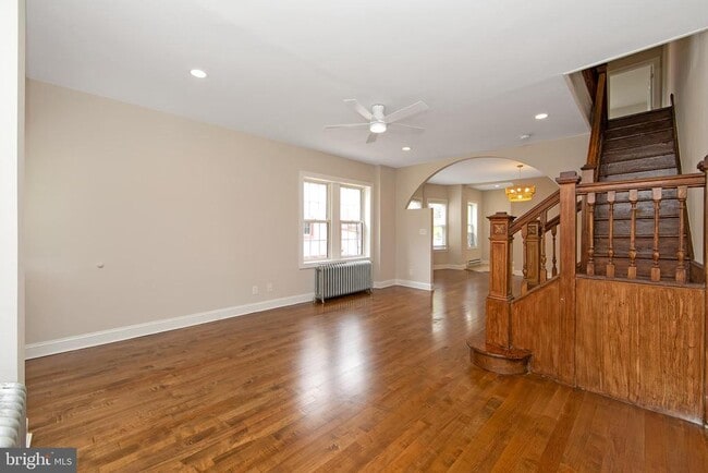 Building Photo - 1003 Magill Ave