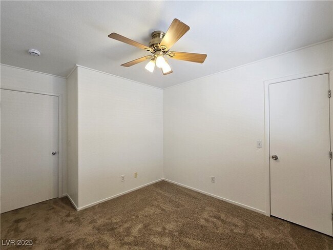Building Photo - 728 Ribbon Grass Ave