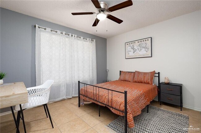 Building Photo - 13 Kilgore Ave