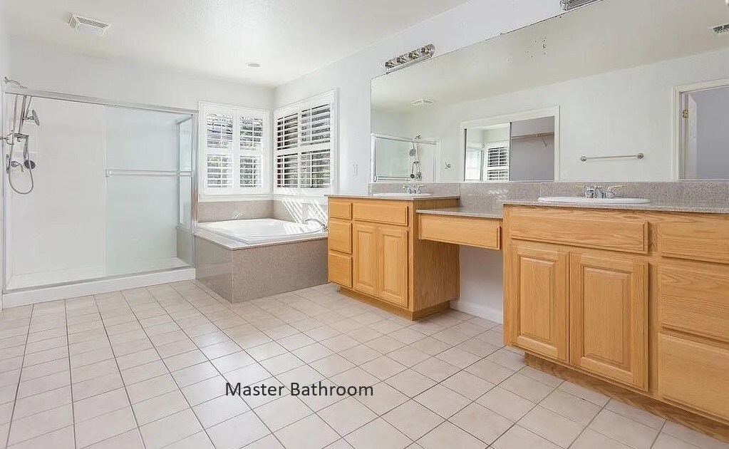 Building Photo - 2540 Crescent Way