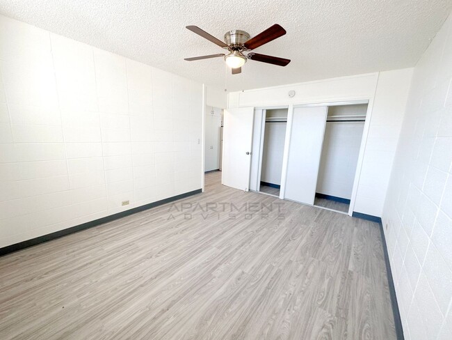 Building Photo - 412 N Kuakini St