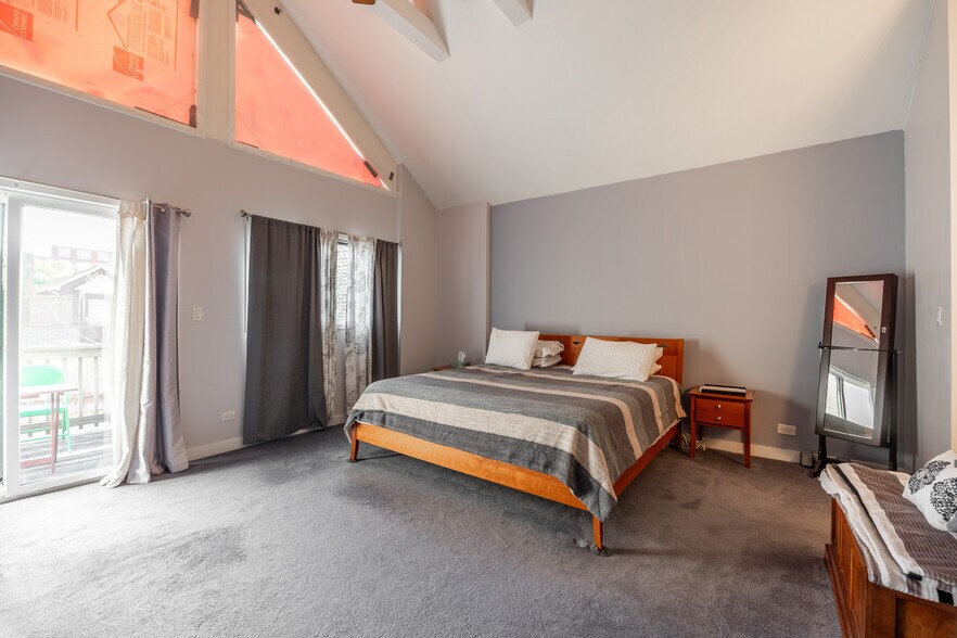 Building Photo - 1723 N Wood St