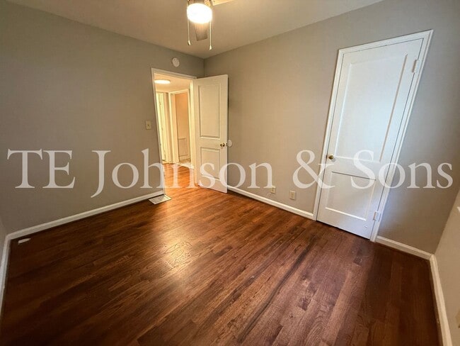 Building Photo - A Great Home Is Waiting For You!