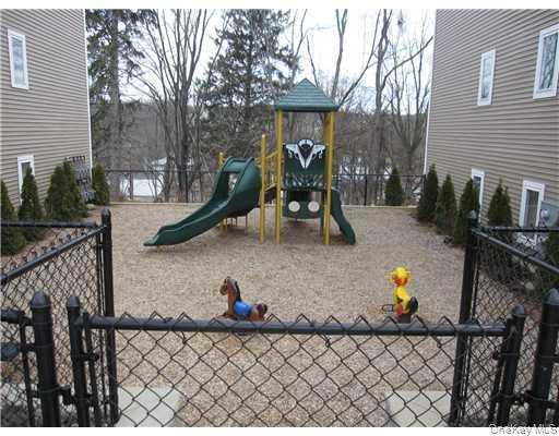 Building Photo - 110 Tondo Cir