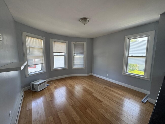 Building Photo - 928 Pitman Ave