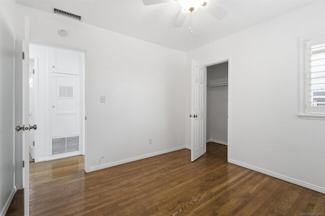 Building Photo - 6122 Nagel St