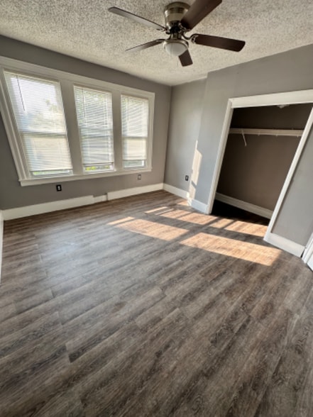 Building Photo - 4723 Whitaker Ave