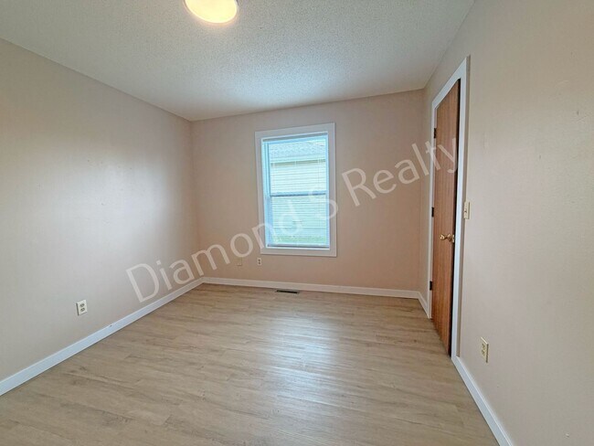 Building Photo - 1508 W Rainey St