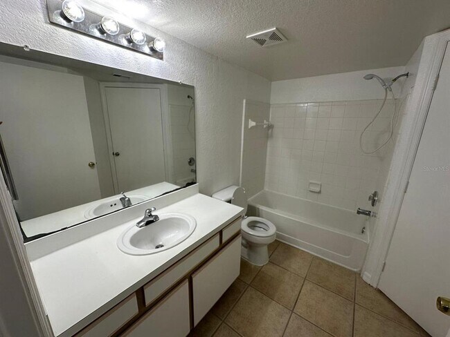 Building Photo - 2210 Grand Cayman Ct