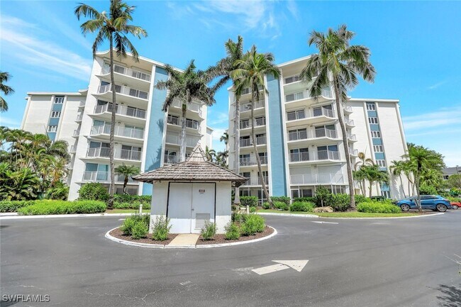 Building Photo - 1300 Gulf Shore Blvd N