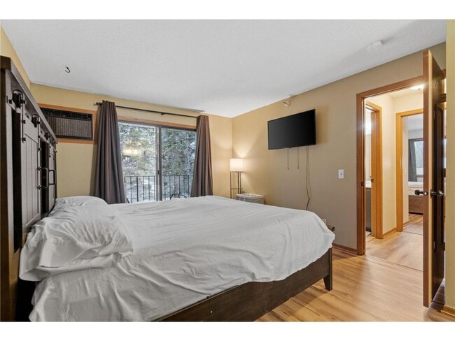 Building Photo - 4151 Boone Ave N