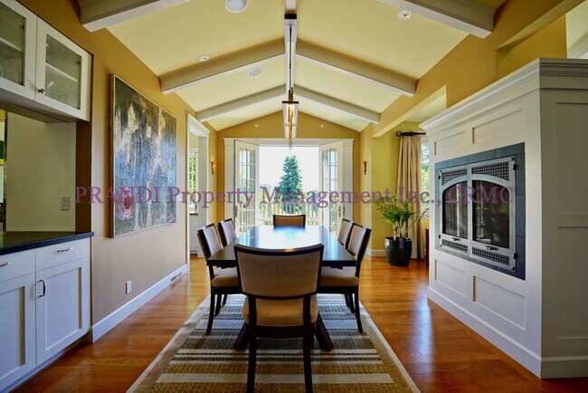 Building Photo - Majestic Custom-Designed Five-Bedroom Esta...