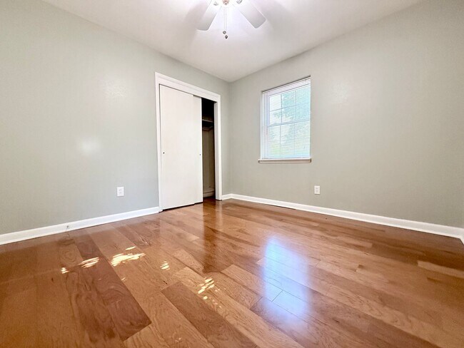 Building Photo - 2025 NW 46th St