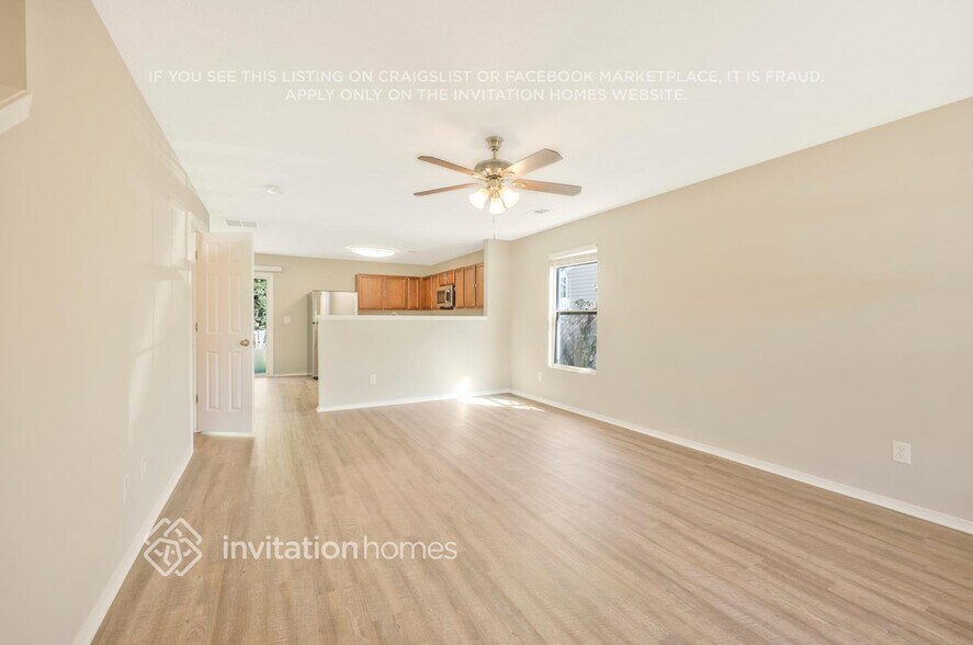 Building Photo - 2888 Creekbend Dr