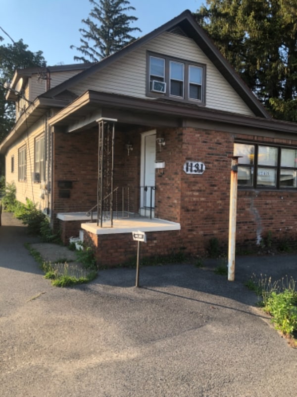 1131 Altamont Ave 1131 Altamont Ave Schenectady NY 12303 Apartment