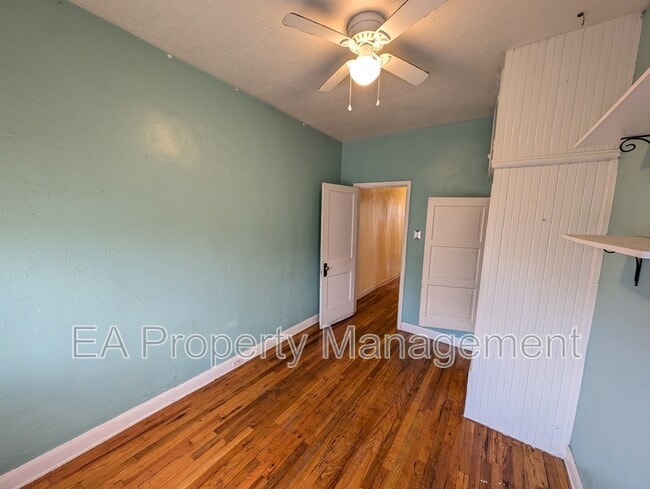 Building Photo - 808 13th St NW