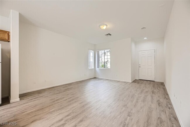 Building Photo - 4045 Oliver Sagebrush Dr