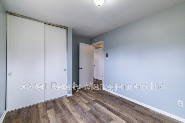 Building Photo - 4520 Nicholas Rd NW