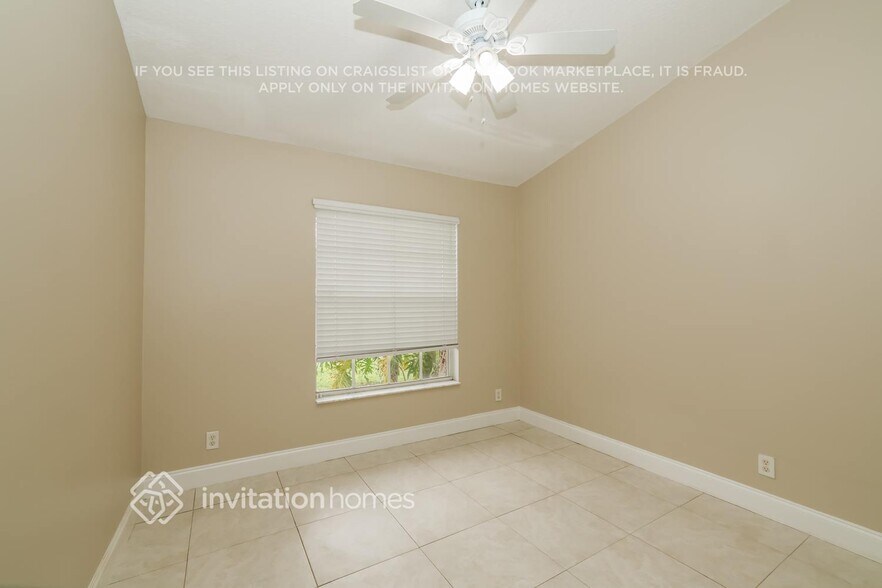 Building Photo - 6067 Ungerer St