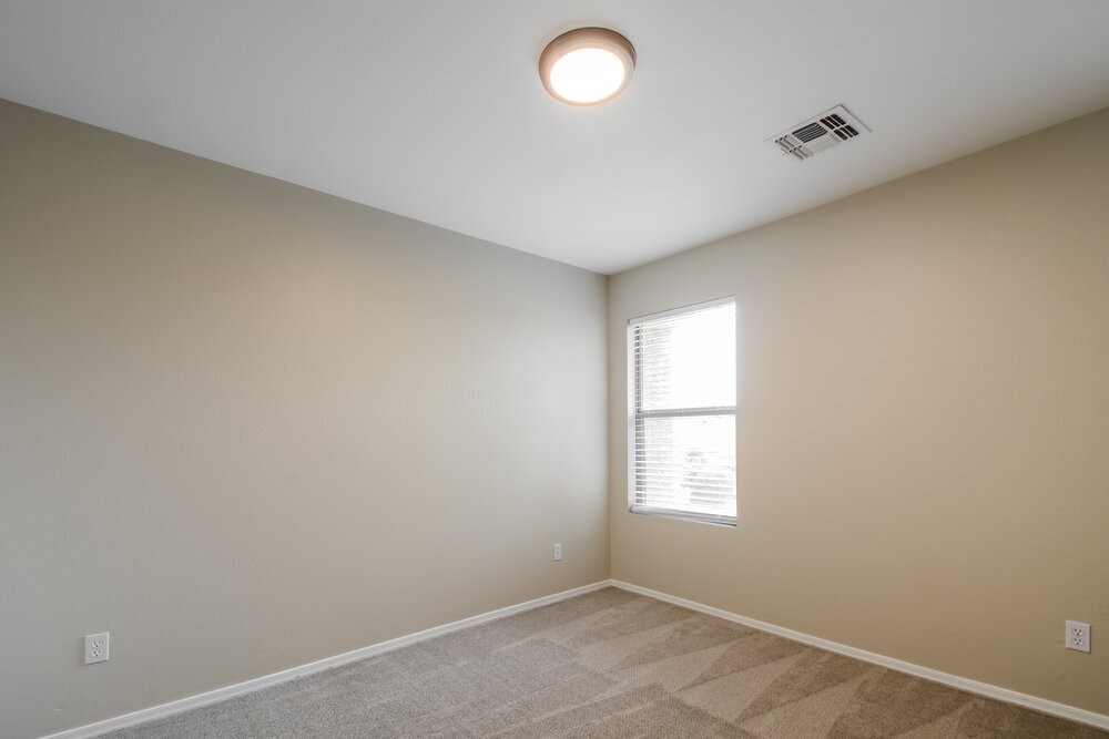 Building Photo - 15331 W Cameron Cir